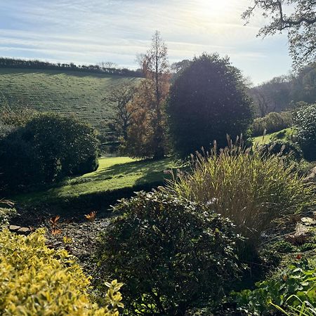 Greenswood Cottage - Cosy Cottage, Rural Location, Beautiful Landscaped Gardens With Pond And Lake Dartmouth Exterior photo