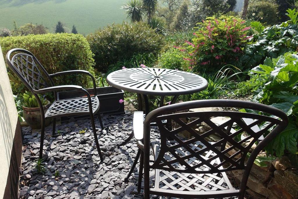 Greenswood Cottage - Cosy Cottage, Rural Location, Beautiful Landscaped Gardens With Pond And Lake Dartmouth Exterior photo