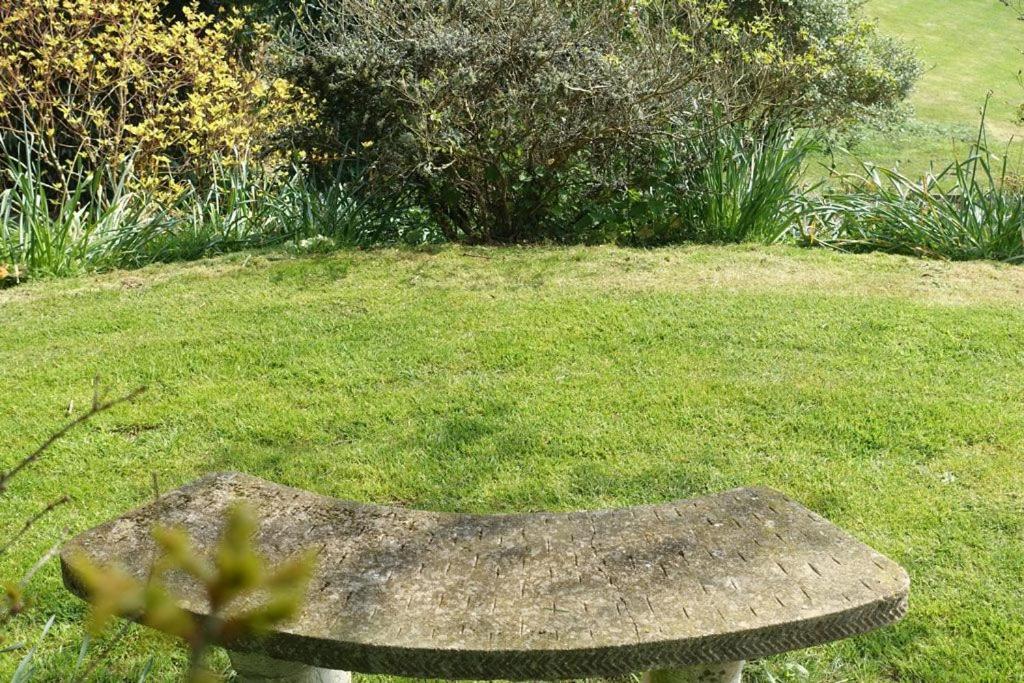 Greenswood Cottage - Cosy Cottage, Rural Location, Beautiful Landscaped Gardens With Pond And Lake Dartmouth Exterior photo