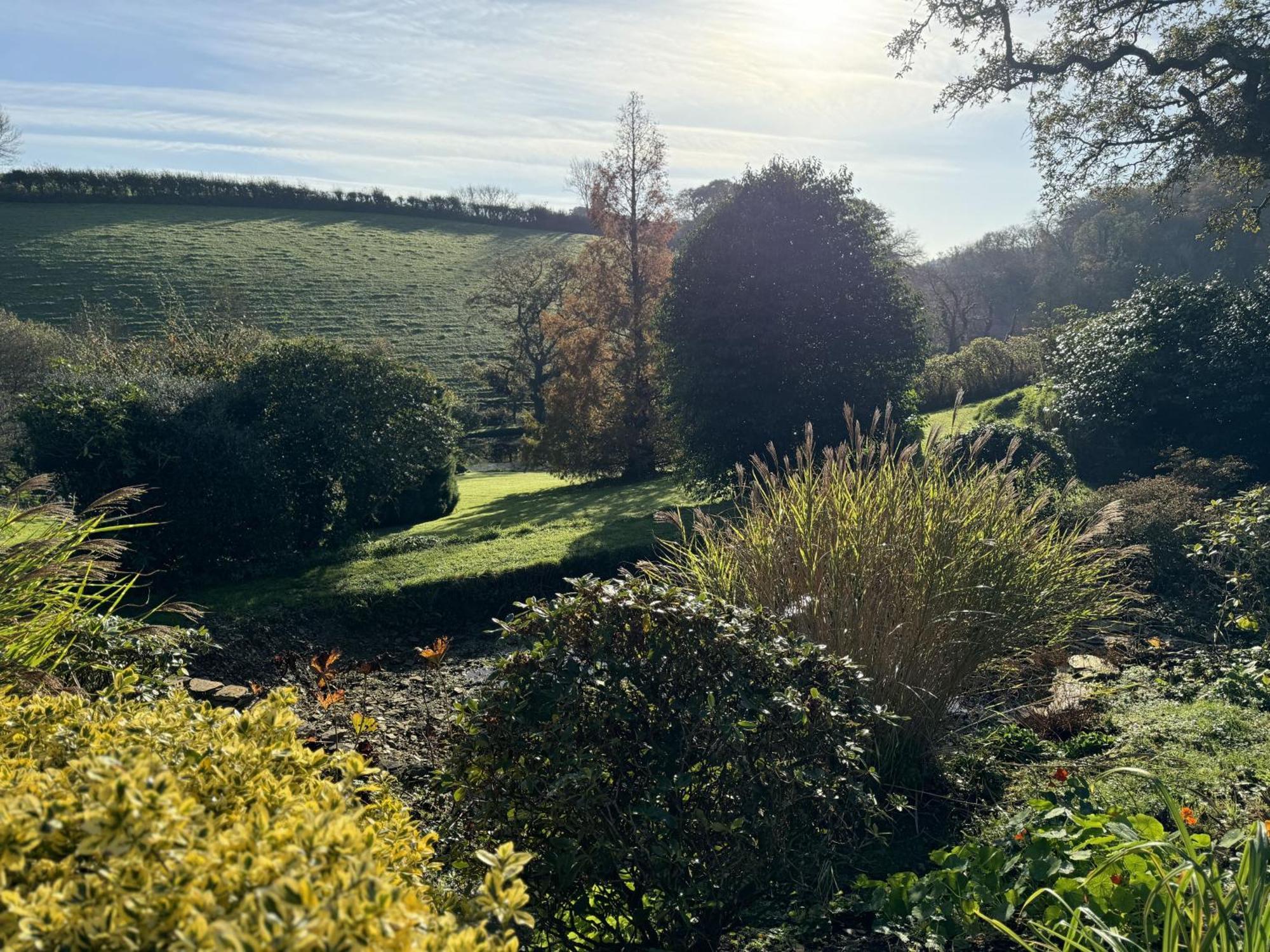 Greenswood Cottage - Cosy Cottage, Rural Location, Beautiful Landscaped Gardens With Pond And Lake Dartmouth Exterior photo