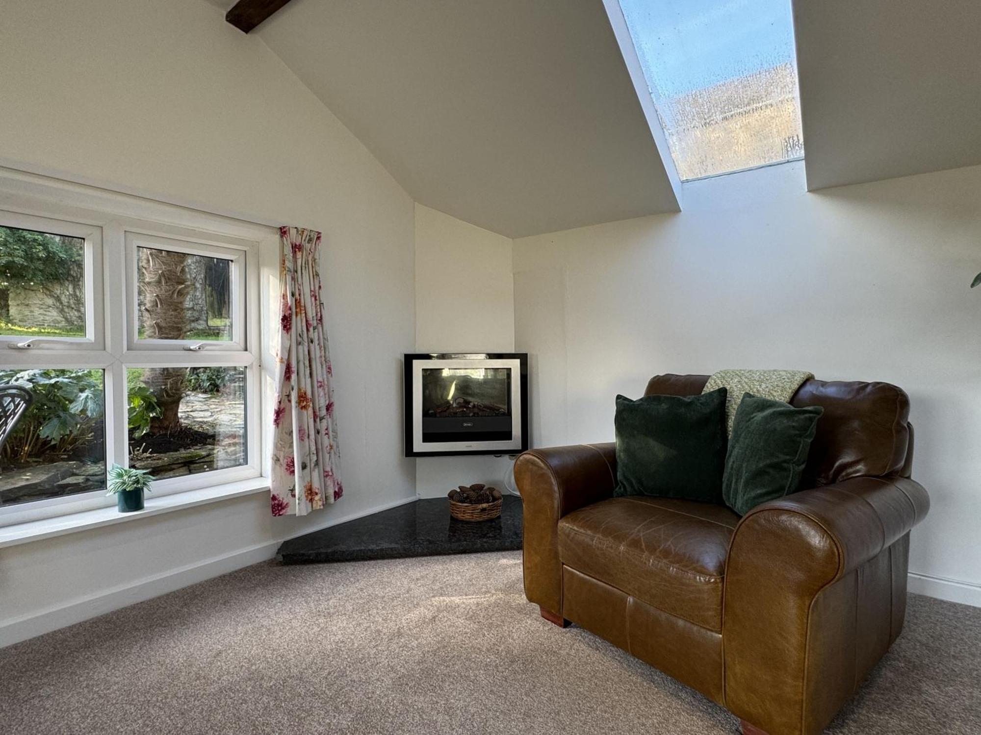 Greenswood Cottage - Cosy Cottage, Rural Location, Beautiful Landscaped Gardens With Pond And Lake Dartmouth Exterior photo